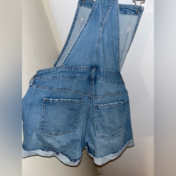 Denim ripped short overalls from garage in large - Picture 3 of 7